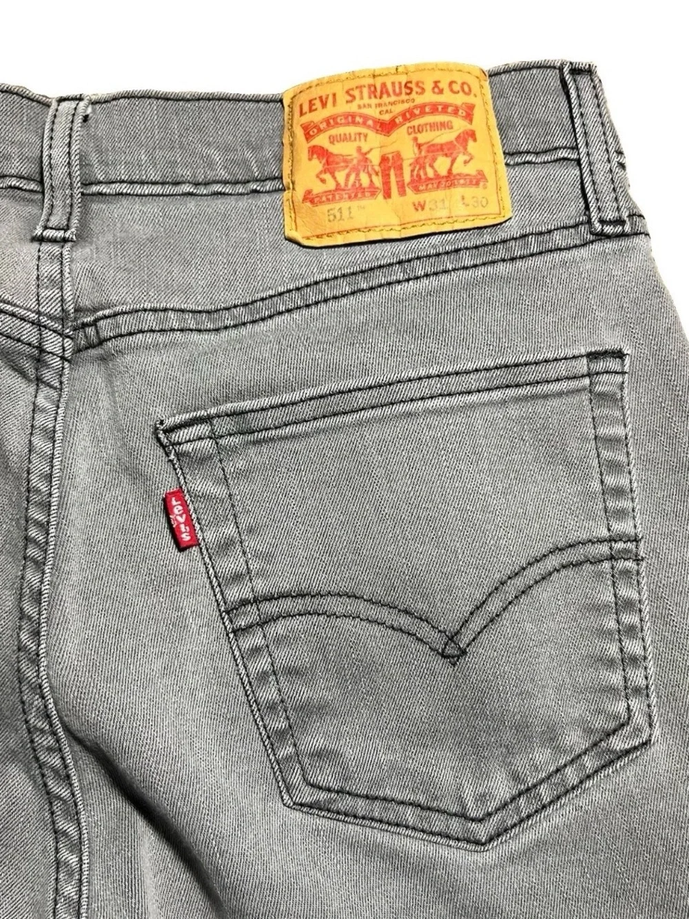 Levi's Water Less® Men Jeans in size W31 L30 model 04511-2272 Grey